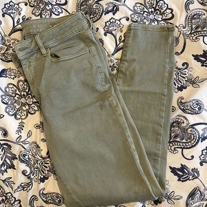 Light green American Eagle Ne(x)t level stretch jeans 💚👖